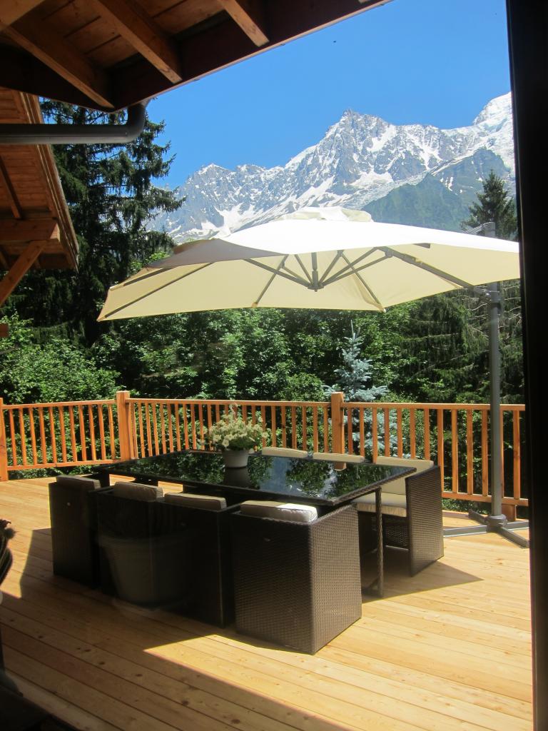 Terrasse sans vis à vis avec vue sur la chaîne du mont Blanc (2)